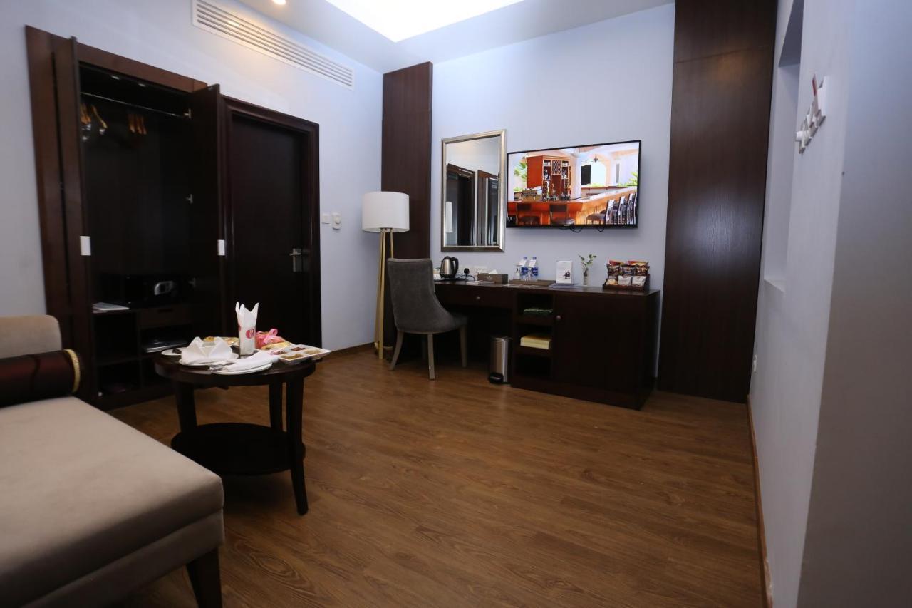 Ramada Plaza By Wyndham Karachi Airport Hotel Exterior foto A room at the hotel