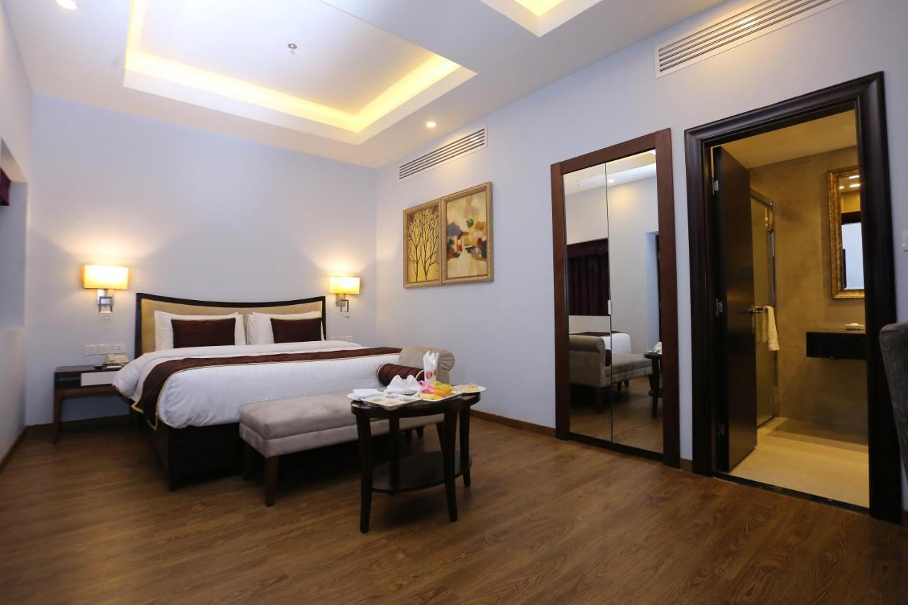 Ramada Plaza By Wyndham Karachi Airport Hotel Exterior foto Deluxe Room